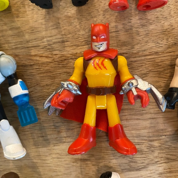 80 DC comics Imaginext figures - Picture 5 of 11